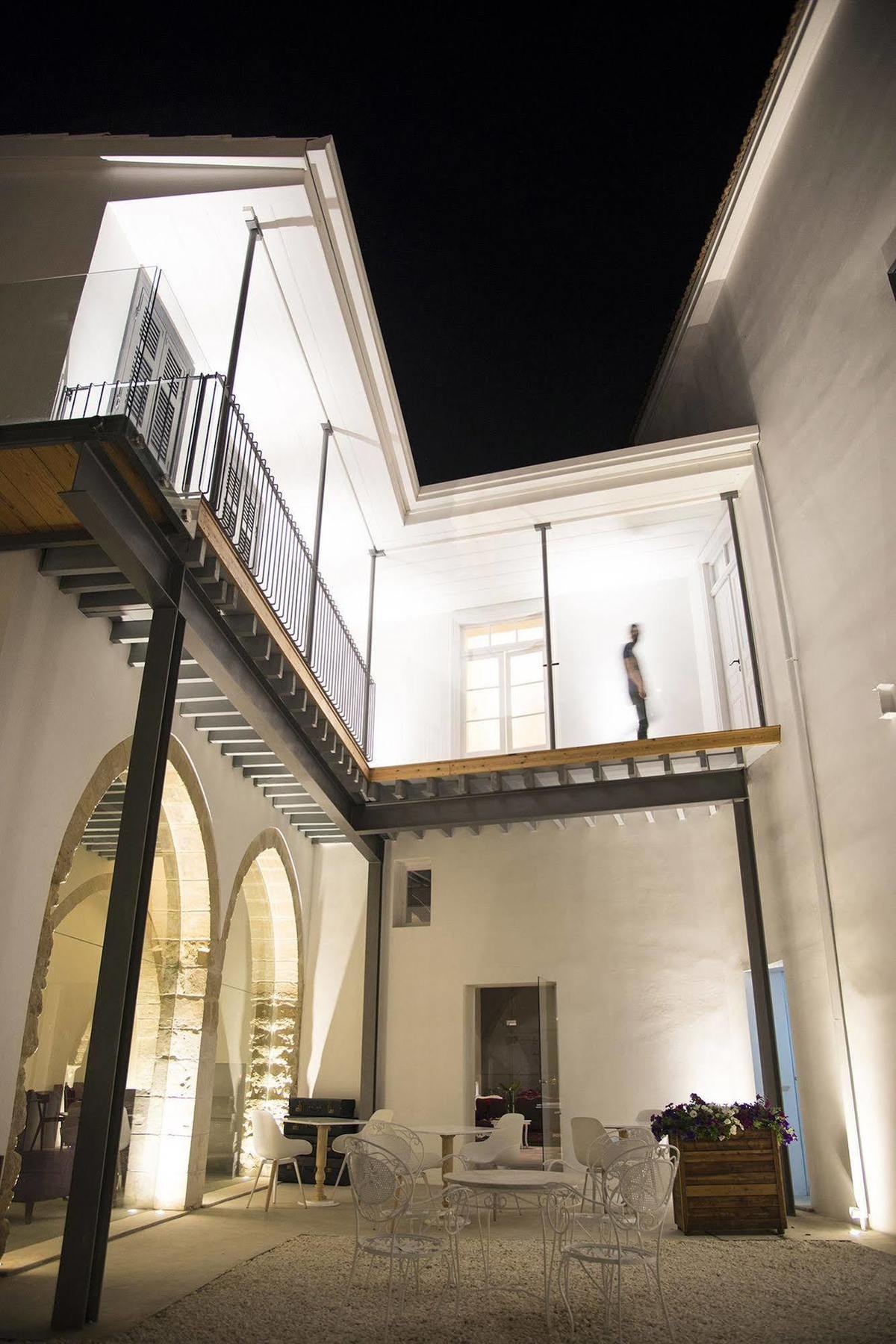 Lokal Boutique Hotel Larnaca Dış mekan fotoğraf